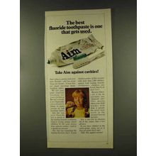 1977 Aim Toothpaste Ad - The Best Gets Ised