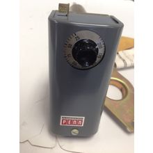NEW PENN 7811 PENN-BASO A2W5AN-1 MANUAL RESET TEMPERATURE CONTROL, 25/215*F,DK