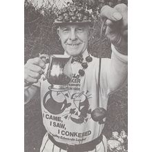 1980s World Conker Game Championship Whitchurch Hants Postcard