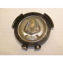 1978 1979 CHRYSLER IMPERIAL HUBCAP EMBLEM OEM