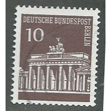 BERLIN -1966 10pf 'BRANDENBURG GATES' FINE USED (EBID44-698)