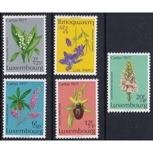 Luxembourg 1977 SG 997-1001 UMM - Flowers/Flora (E-775 (13))