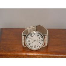 Pre-Owned Women’s White Fashion Analog Watch