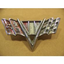 1965 66 67 GM FENDER V FLAG SMALL BLOCK EMBLEM CHEVY II NOVA CHEVELLE CAMARO