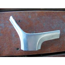 1977 CHRYSLER NEWPORT 4D RH FRONT WINDOW TRIM CORNER OEM 1974 75 76 77 78