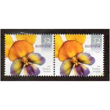 AUS 2006 PAIR OF $2.00 'WILDFLOWERS (2ND SERIES) FINE USED (EBID29-005)