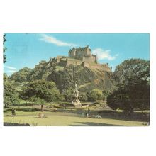 THE CASTLE, EDINBURGH, SOTLAND unused vintage postcard =