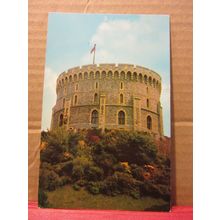 THE ROUND TOWER, WINDSOR CASTLE, BERKSHIRE used postcard . 1972 pm #