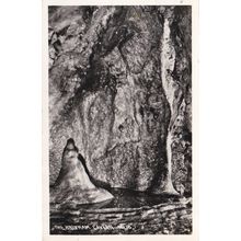 ED 457 THE BRIXHAM CAVERN. RP POSTCARD