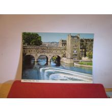 PULTENEY BRIDGE, BATH, AVON. (SOMERSET), unused postcard by John Hinde =