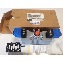 NEW PARKER H26WXBG2B9000FC PNEUMATIC DOUBLE SOLENOID VALVE, 24 VDC,P04749B9,EO