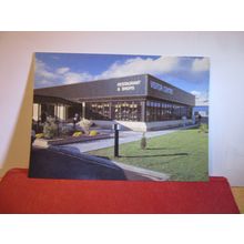 CRIEFF VISITOR CENTRE, CRIEFF, PERTHSHIRE. unused postcard. dated 1990 =
