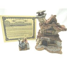 Bearly Well Clinic #19008V Boyds Bearly Built Villages Boyds Town 2000 with COA