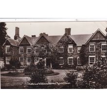 ED10 FYFIELD MANOR . RP POSTCARD