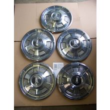 1967 1968 1969 PLYMOUTH SATELLITE BARRACUDA VALIANT 14" HUBCAPS OEM #2823010 (5)