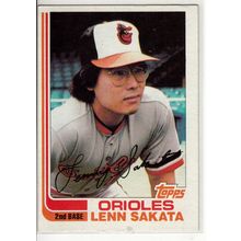 1982 Topps baseball card 136 Lenn Sakata - Orioles