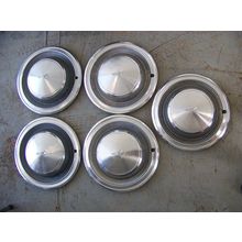 1974 1975 1976 1977 PLYMOUTH TRAILDUSTER HUBCAPS SET OF 5 74 - 78 PLYMOUTH CARS