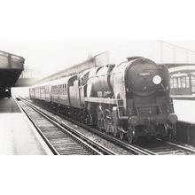 34025 Train At Wimbledon Station in 1964 Vintage Railway Photo