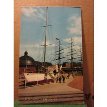 GYPSY MOTH lV, GREENWICH, LONDON unused postcard. =