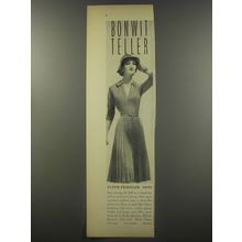 1956 Bonwit Teller Dress Advertisement - Super-Traveler