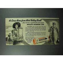 1942 Wrigley's Spearmint Gum Ad - Home from Work