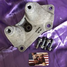 Land Rover LR2 Transmission Mount OEM LR032118 + FS112406 Bolts Hardware