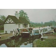 Dudswell Hertfordshire Grand Union Canal Loch Cottage Postcard