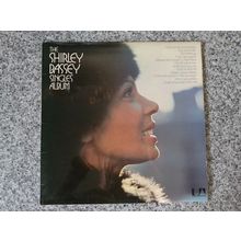 Shirley Bassey – The Shirley Bassey Singles Album (UAS29728) 1975 (LP)