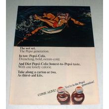 1966 Pepsi-Cola Soda Ad - The Wet Set!