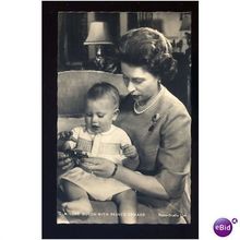 Royalty QUEEN ELIZABETH II & Prince Postcard (G.4)