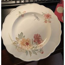 Wedgewood Martha's Garden Peony Plate 11"