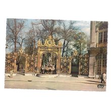 FONTAINE D'AMPHITRITE , NANCY, FRANCE unused vintage postcard =