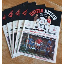 X 5 Manchester United Vintage Football Programmes. No's 7/15/18/25/27