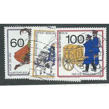 BERLIN -1989 SET 'POSTAL DELIVERIES' (3v) FINE USED (EBID44-920)