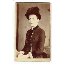 Victorian cdv photo young lady wearing hat Tamworth Nuneaton photographer