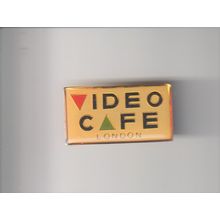 ADVERTISING Metal Pin Badge - Video Café London - Used (BZ42)