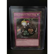 Treacherous Trap Hole - PGL3-EN036 - Gold Secret Rare - 1st Edition Premium Gold
