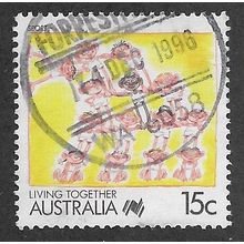 AUS 1988 15c 'LIVING TOGETHER - SPORT' FINE USED (EBID67-148)