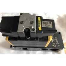NEW PARKER HHB4087501L ,7.2 Watts SOLENOID VALVE,Ex