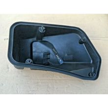 Smart roadster water catch tray below wiper motor / above SAM 0011609V006