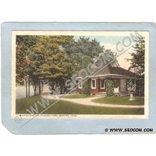 CT Meriden Postcard Waiting Station Hubbard Park ct_box3~1261