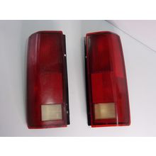 1985 - 2005 GMC Safari Tail Lights Pair OEM 86 87 88 89 90 91 92 93 94 95 96 97+