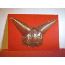THE WATERLOO HORNED HELMET unused postcard BRITISH MUSEUM 1977 #