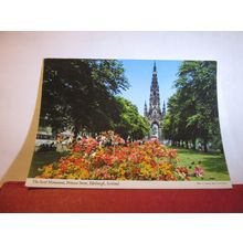 THE SCOTT MONUMENT PRINCESS STREET, EDINBURGH used postcard by J Hinde 1984 pm =