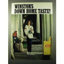 1971 Winston Cigarettes Ad - Down Home Taste - Woman Walking