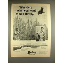 1969 Mossberg Model 500 AA Shotgun Ad w/ Robert Stack