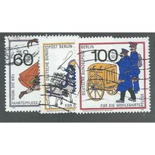 BERLIN -1989 SET 'POSTAL DELIVERIES' (3v) FINE USED (EBID44-919)