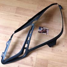 Genuine Mercedes-Benz Rubber Headlight Sealing Frame 212-826-05-91-64 Left