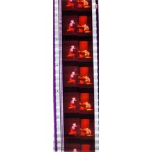 Pk DAU - J - MIX - a 007G. 1 STRIP OF 5 - 35MM FILM CELLS. (E J )