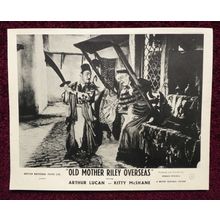OLD MOTHER RILEY OVERSEAS (1943) UK FOH / Lobby card ***Arthur Lucan***